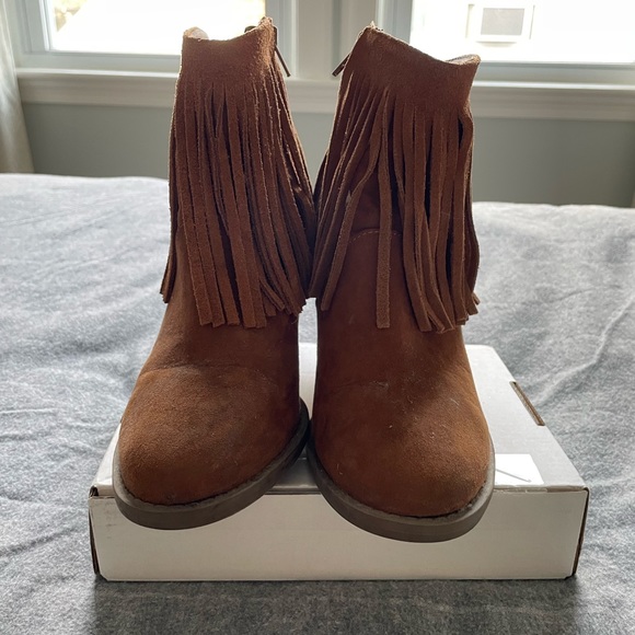 Chestnut Suede Fringe Bootie - Size 8 - Picture 2 of 5